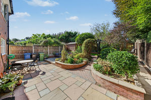 Delves Close Walton